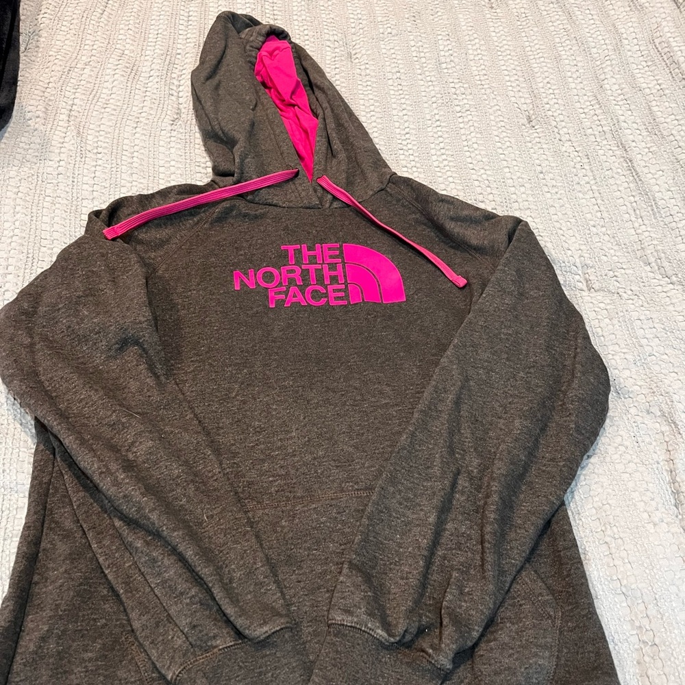 The North Face Women’s Sweatshirt